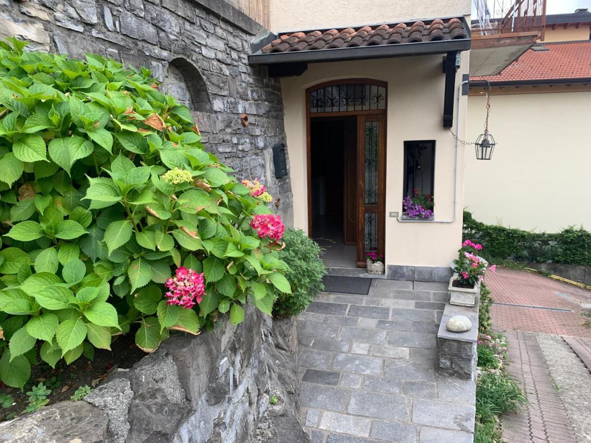 Reginaldo'S Home Nesso Bagian luar foto